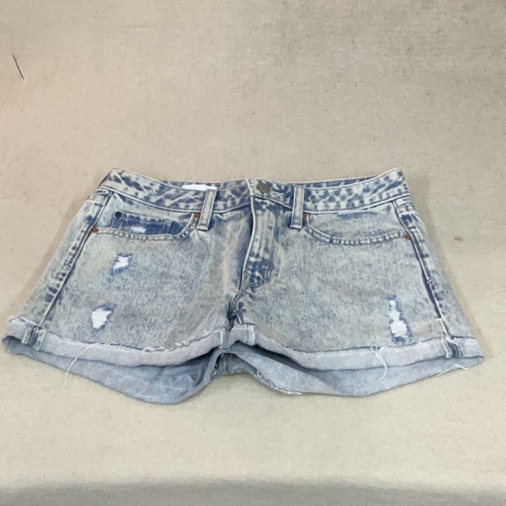 EUC Woman’s blue jean denim shorts